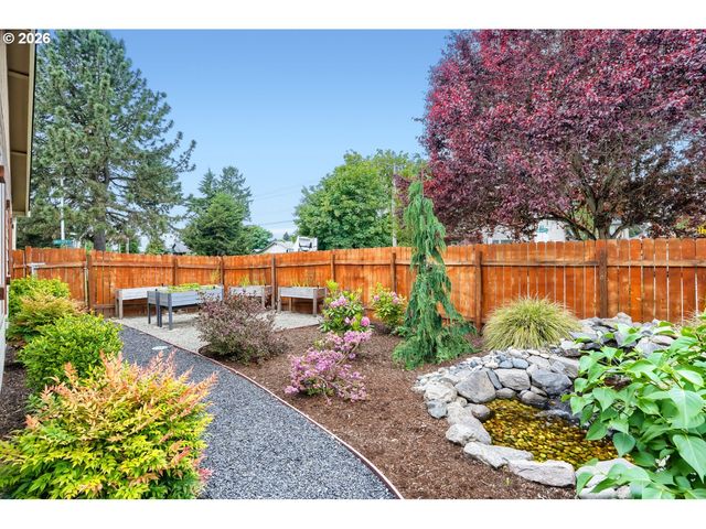 12501 Ne 44TH St, Vancouver, WA 98682
