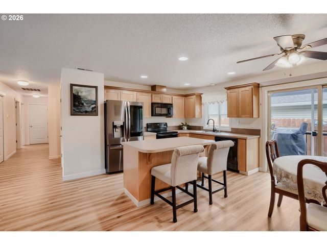 12501 Ne 44TH St, Vancouver, WA 98682