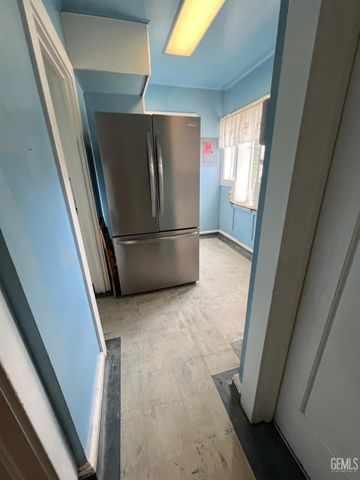 2010 Cherry Street, Bakersfield, CA 93304