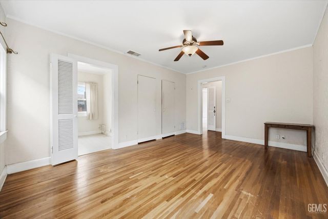 2010 Cherry Street, Bakersfield, CA 93304