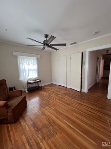 2010 Cherry Street, Bakersfield, CA 93304