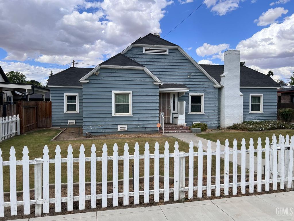 2010 Cherry Street, Bakersfield, CA 93304