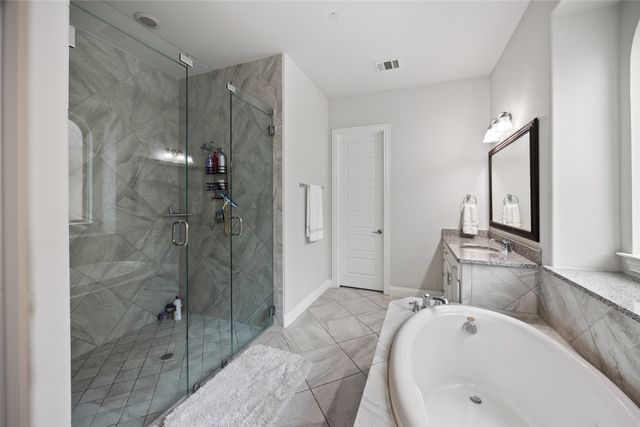 2212 Brooks Trail, Heath, TX 75126