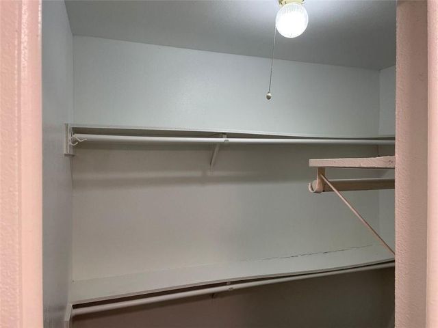 1717 W 35 ST 111, Austin, TX 78703