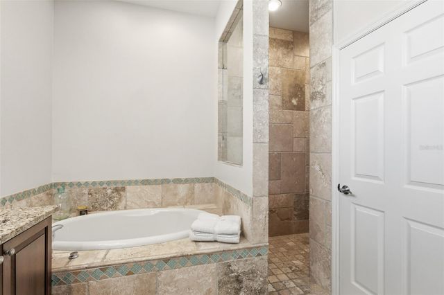 9743 53RD DRIVE E, Bradenton, FL 34211