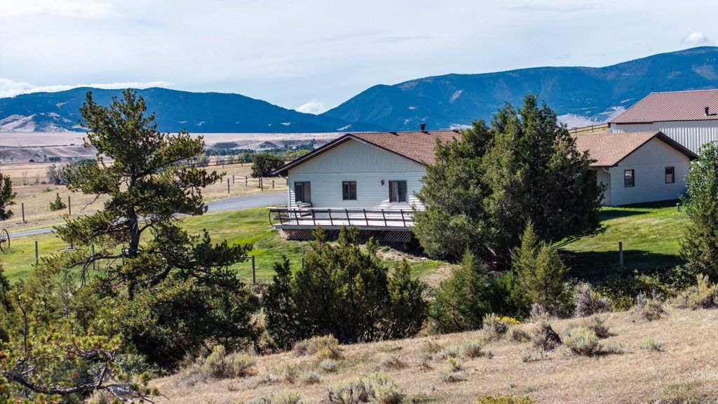 413 Old Clyde Park, Livingston, MT 59047 photo 3