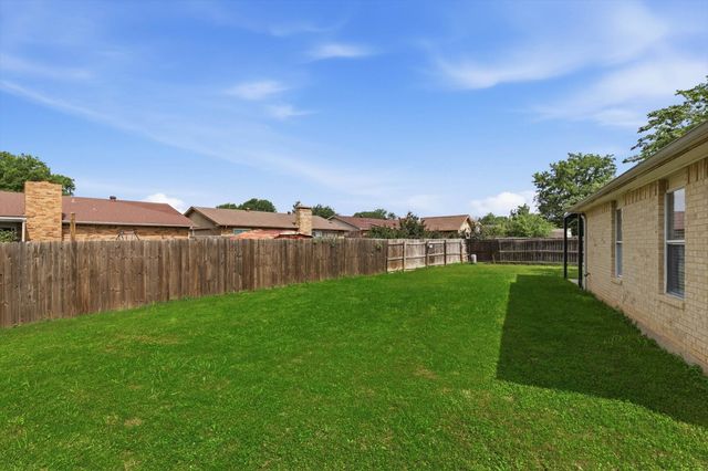 4208 Ocho Rios Drive, Fort Worth, TX 76137