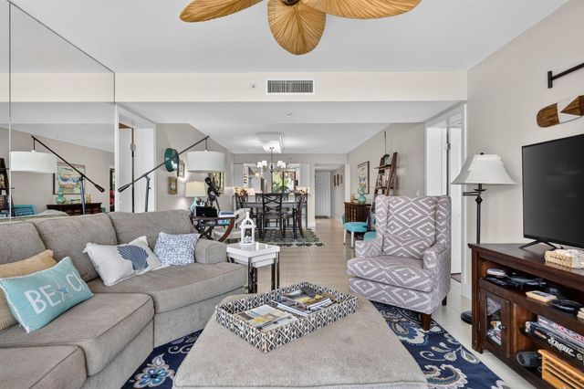 2401 Marina Isle Way 105, Jupiter, FL 33477