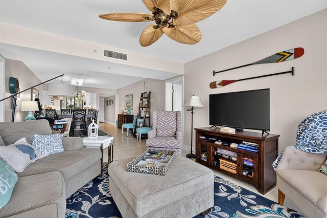 2401 Marina Isle Way 105, Jupiter, FL 33477
