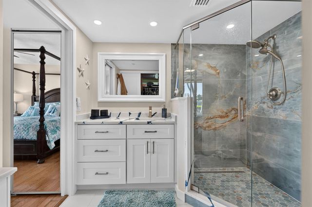 2401 Marina Isle Way 105, Jupiter, FL 33477