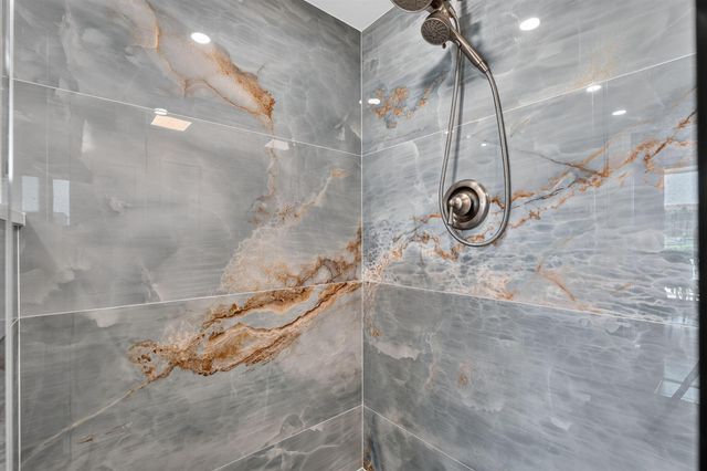 2401 Marina Isle Way 105, Jupiter, FL 33477