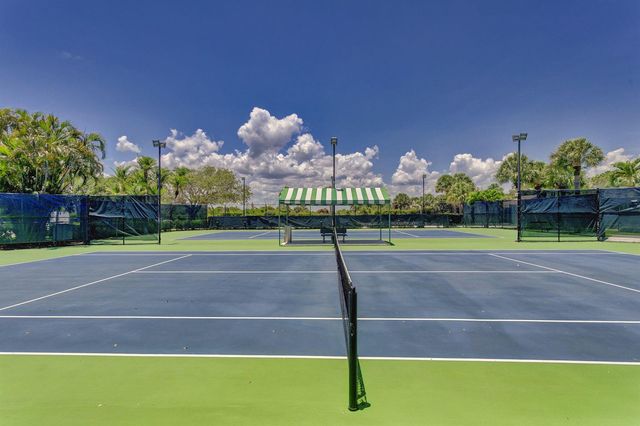 2401 Marina Isle Way 105, Jupiter, FL 33477