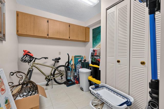 2401 Marina Isle Way 105, Jupiter, FL 33477