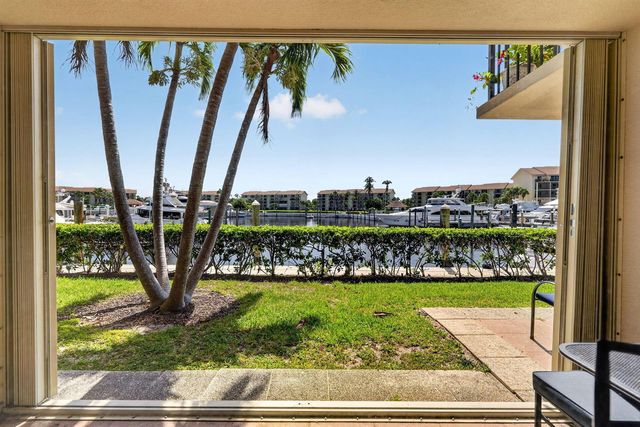 2401 Marina Isle Way 105, Jupiter, FL 33477