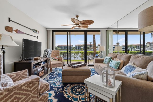 2401 Marina Isle Way 105, Jupiter, FL 33477