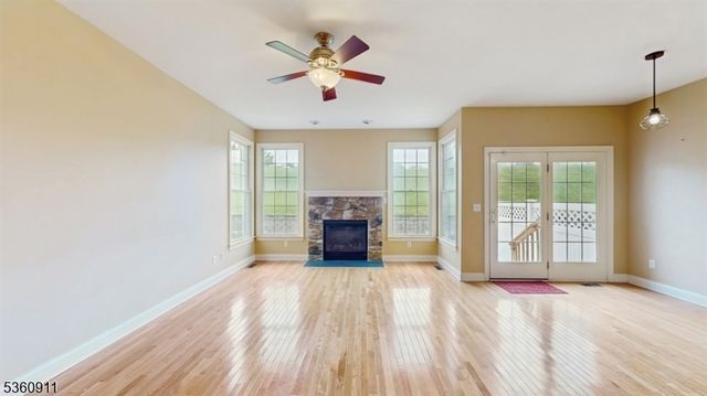 104 Briar Ct, Hardyston Twp., NJ 07419