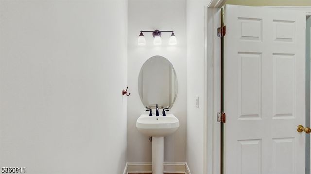 104 Briar Ct, Hardyston Twp., NJ 07419