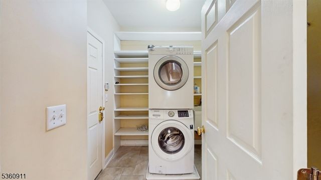 104 Briar Ct, Hardyston Twp., NJ 07419