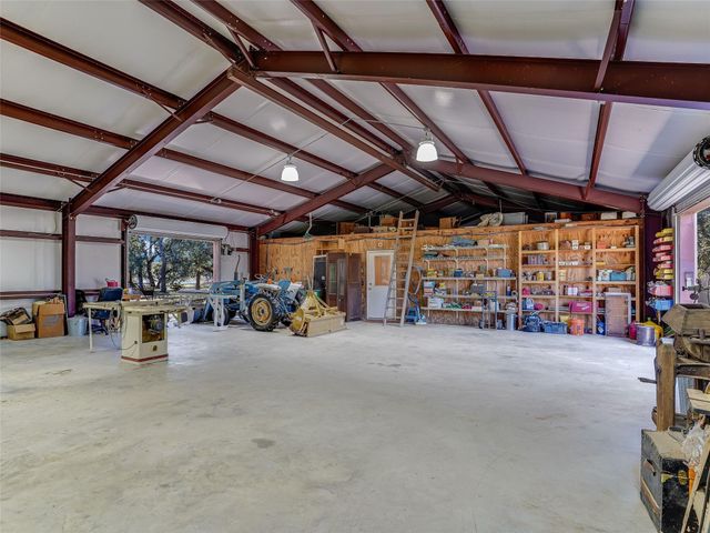 1178 Hidden Creek DR, Dripping Springs, TX 78620