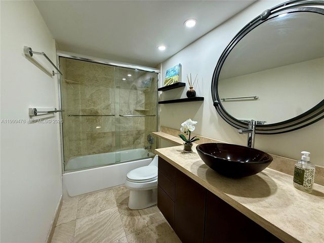 1121 Crandon Blvd E107, Key Biscayne, FL 33149