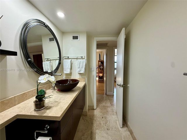 1121 Crandon Blvd E107, Key Biscayne, FL 33149