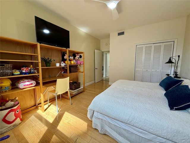 1121 Crandon Blvd E107, Key Biscayne, FL 33149