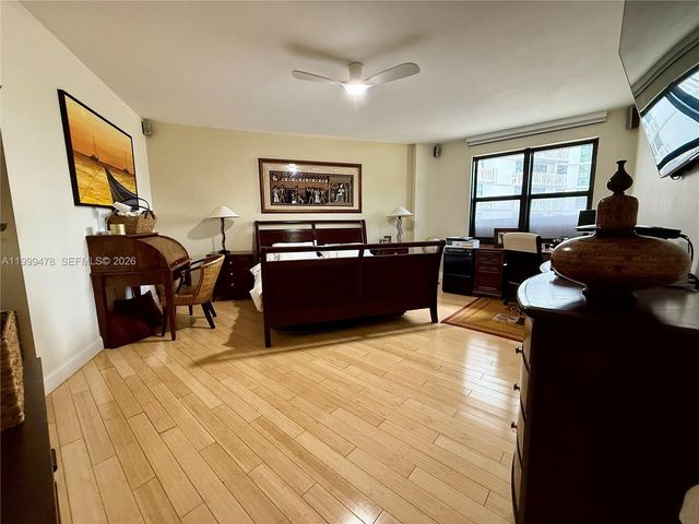 1121 Crandon Blvd E107, Key Biscayne, FL 33149