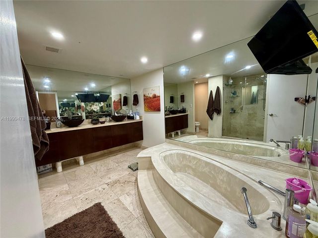 1121 Crandon Blvd E107, Key Biscayne, FL 33149