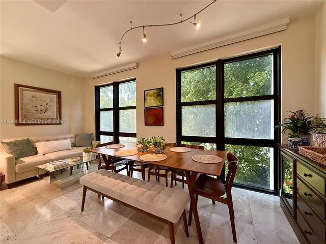 1121 Crandon Blvd E107, Key Biscayne, FL 33149