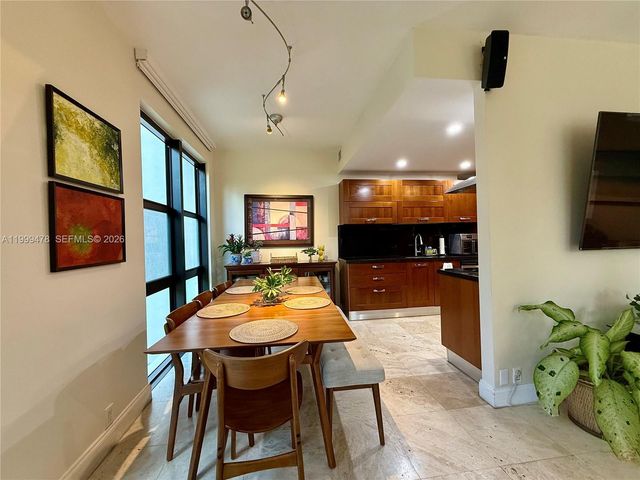 1121 Crandon Blvd E107, Key Biscayne, FL 33149