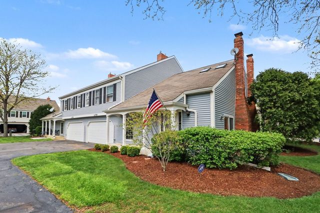 2S750 Grove Lane 23-C, Warrenville, IL 60555