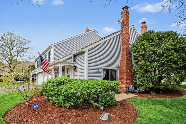 2S750 Grove Lane 23-C, Warrenville, IL 60555