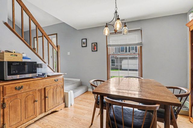 2S750 Grove Lane 23-C, Warrenville, IL 60555