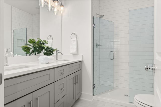 700 N DuPont Ave Unit 102, Madison, TN 37115