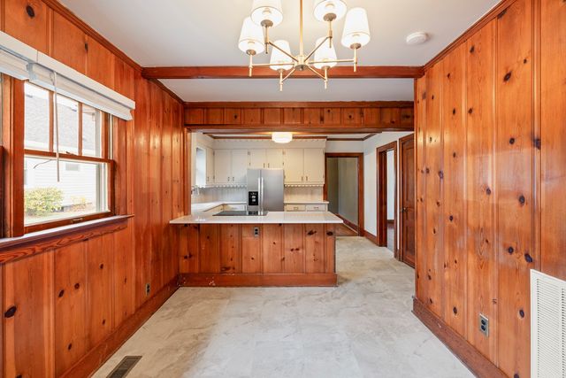 818 Stafford St, Clarksville, TN 37040