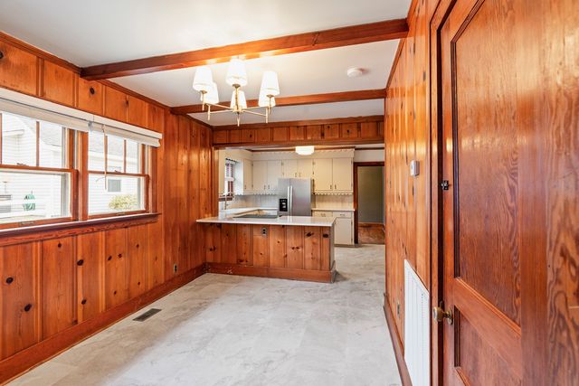 818 Stafford St, Clarksville, TN 37040