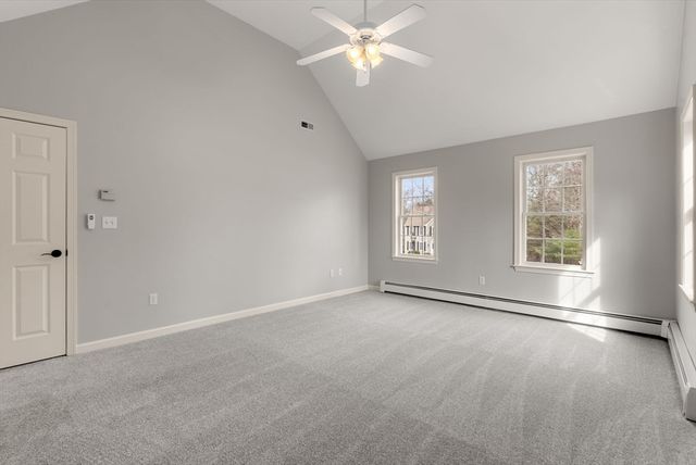 9 Old Towne Way, Sturbridge, MA 01518