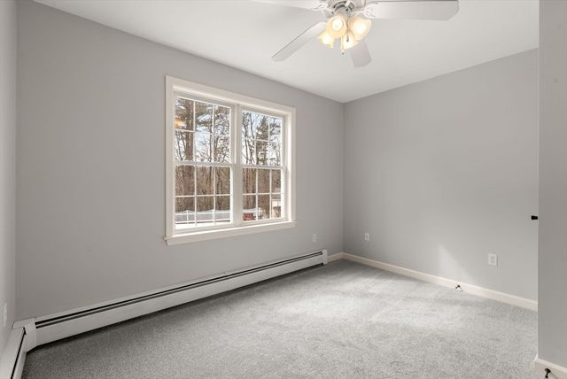 9 Old Towne Way, Sturbridge, MA 01518