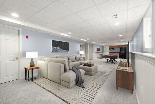 9 Old Towne Way, Sturbridge, MA 01518