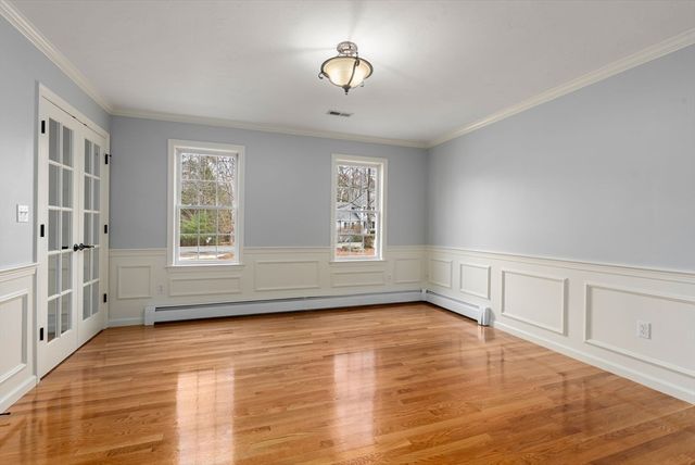 9 Old Towne Way, Sturbridge, MA 01518