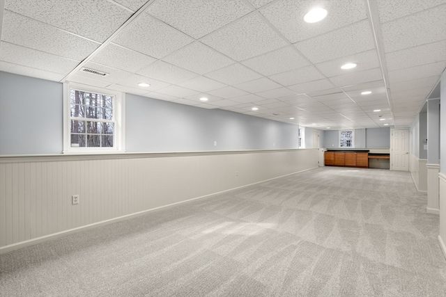 9 Old Towne Way, Sturbridge, MA 01518