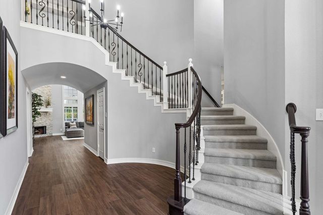 801 Glendevon Drive, Mckinney, TX 75071