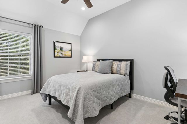 801 Glendevon Drive, Mckinney, TX 75071