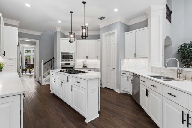 801 Glendevon Drive, Mckinney, TX 75071