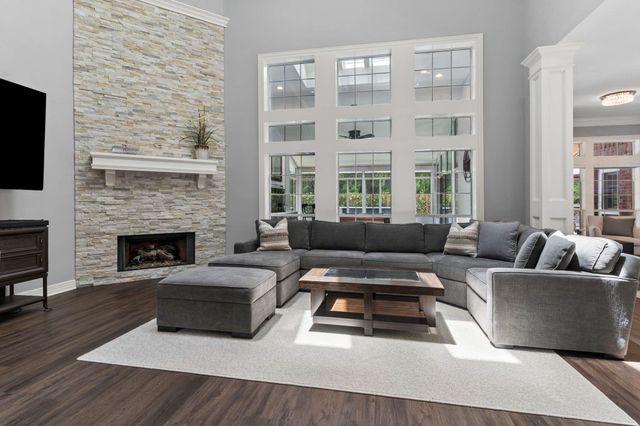 801 Glendevon Drive, Mckinney, TX 75071