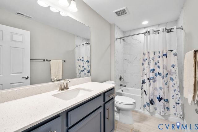 15699 Mosaic Creek Blvd, Richmond, VA 23238