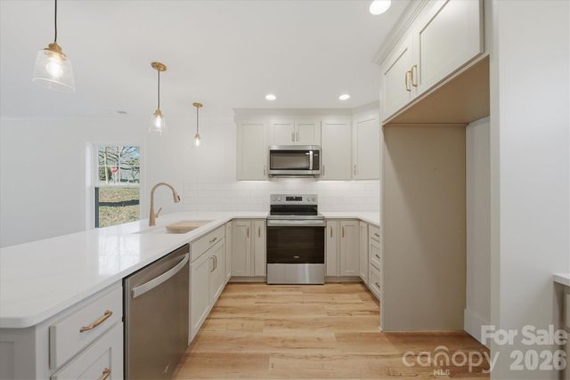 119 Birdsey Street 80, Statesville, NC 28677