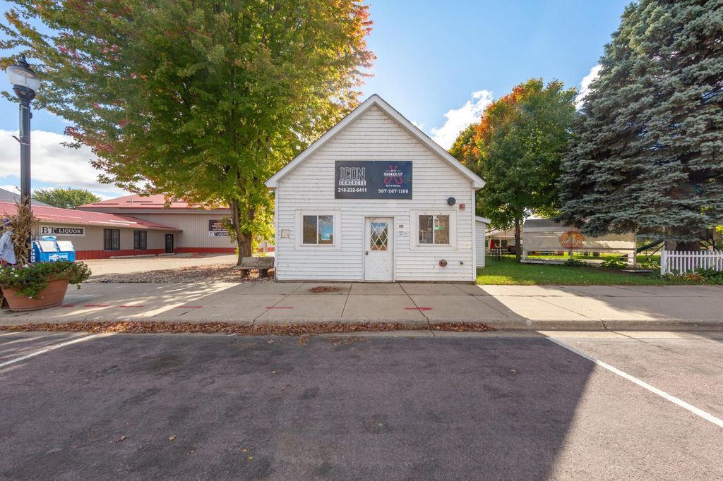 107 Main Street E, Elysian, MN 56028 — photo 2