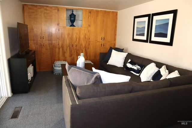 2627 Eldorado St, Boise, ID 83704