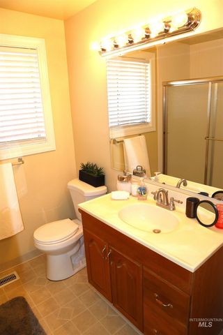 2627 Eldorado St, Boise, ID 83704